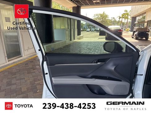 Used 2024 Toyota Camry SE w/ Cold Weather Package FWD image 19