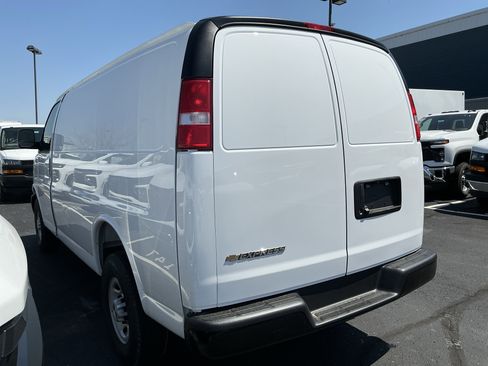 New 2026 Chevrolet Express 2500 w/ Driver Convenience Package RWD image 5