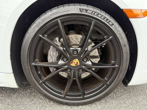 Used 2019 Porsche 718 Cayman RWD image 19