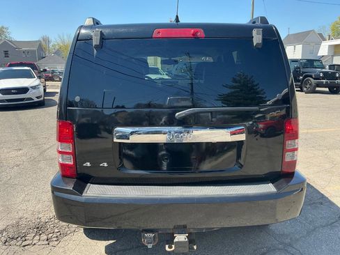 Used 2012 Jeep Liberty Sport AWD/4WD image 4