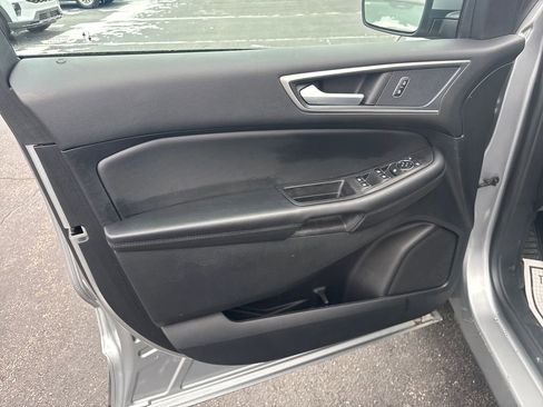 Used 2024 Ford Edge SEL w/ Convenience Package image 23