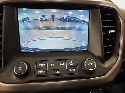 Used 2017 GMC Acadia SLE w/ Driver Alert Package I AWD/4WD image 25