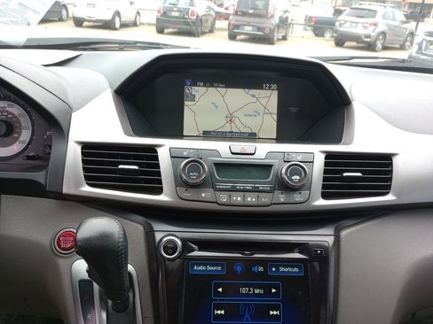 Used 2016 Honda Odyssey Touring Elite image 12