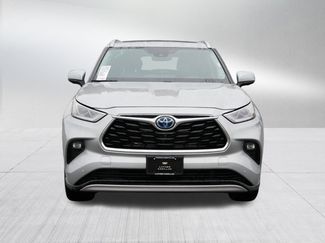 Used 2023 Toyota Highlander Platinum video 2