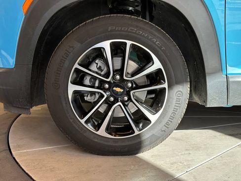 Used 2025 Chevrolet TrailBlazer LT w/ Convenience Package FWD image 26