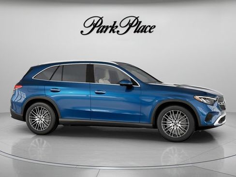 Used 2026 Mercedes-Benz GLC 300 image 24