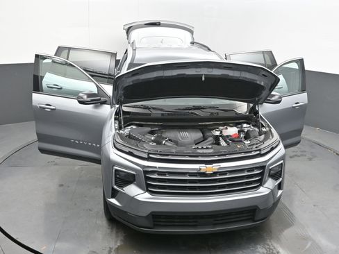 Certified 2025 Chevrolet Traverse LT image 42