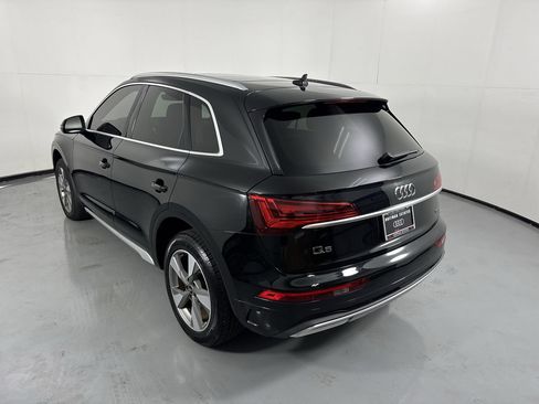 Used 2023 Audi Q5 2.0T Premium w/ Convenience Package AWD/4WD image 32
