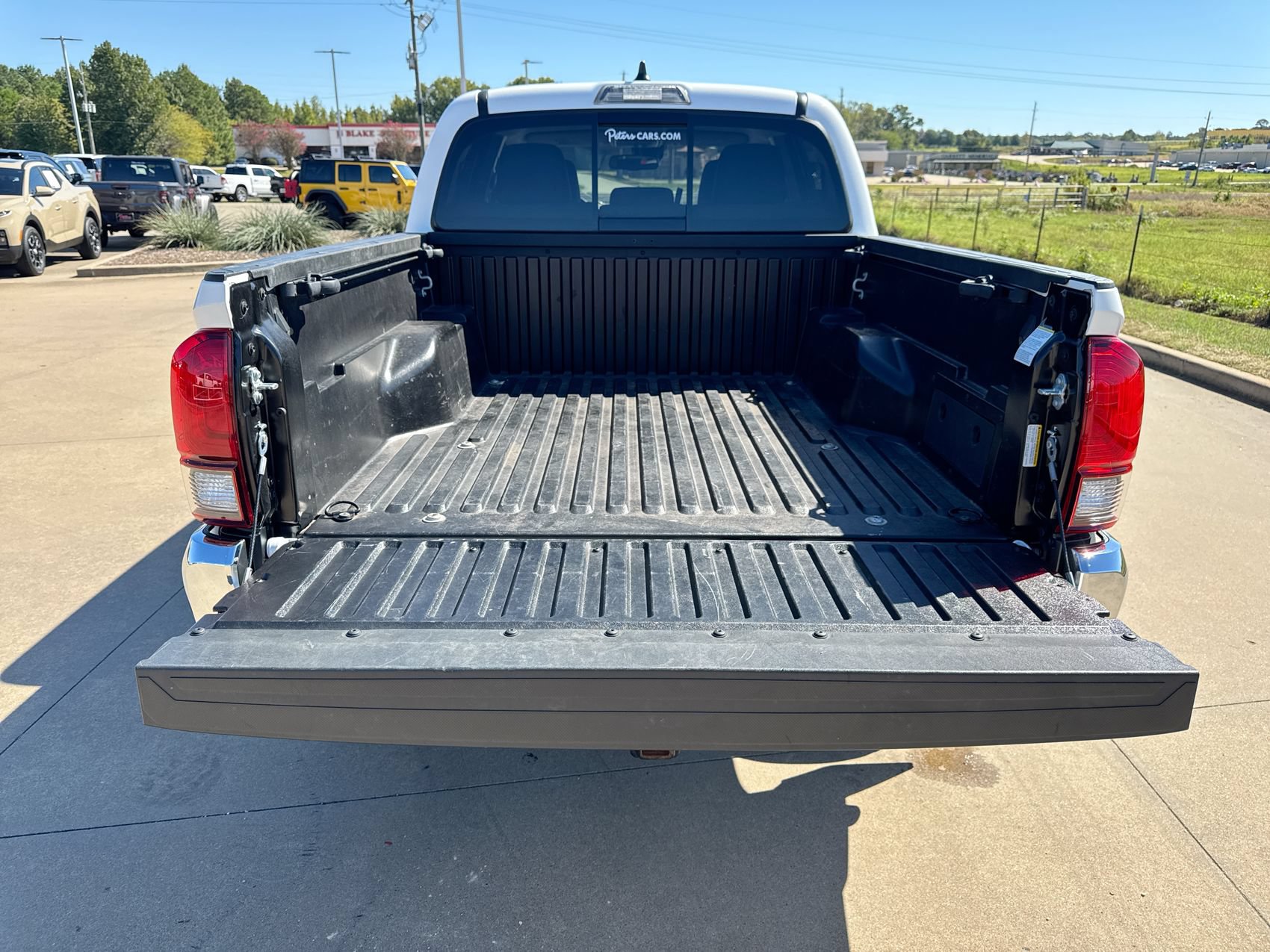 Used 2023 Toyota Tacoma SR5 RWD image 21