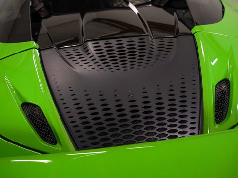 Used 2024 McLaren 750S Spider RWD image 23