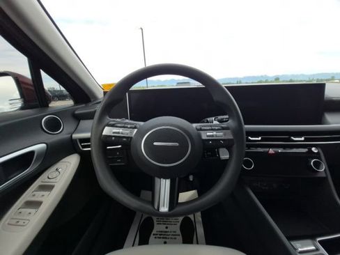 Used 2025 Hyundai Sonata SEL AWD/4WD image 20