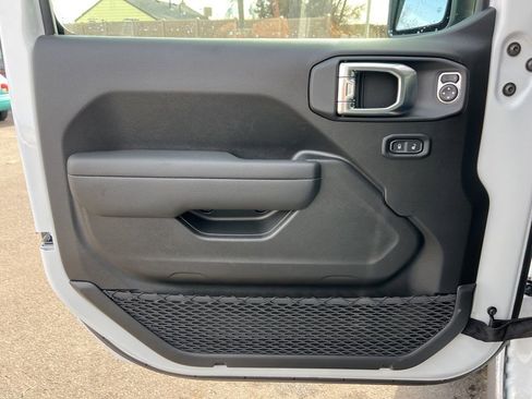 New 2026 Jeep Gladiator Rubicon w/ Steel Power Dome Hood Package image 9