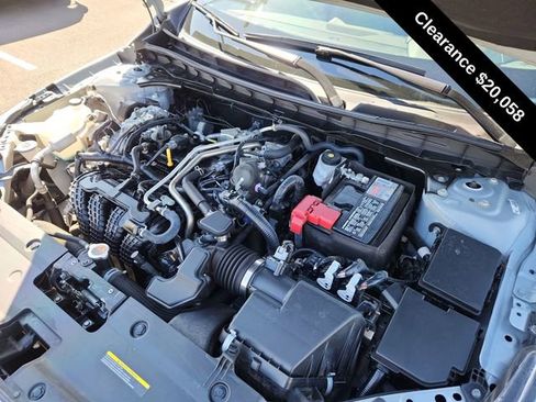 Used 2024 Nissan Altima 2.5 SV w/ SV Premium Package image 15