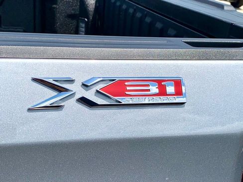 Used 2026 GMC Sierra 1500 SLT w/ SLT Premium Plus Package AWD/4WD image 46