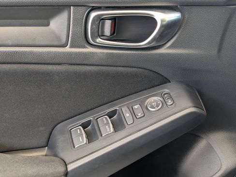 Used 2025 Honda Civic Sport image 15