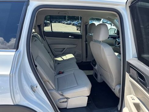 Used 2023 Volkswagen Atlas SE AWD/4WD image 11