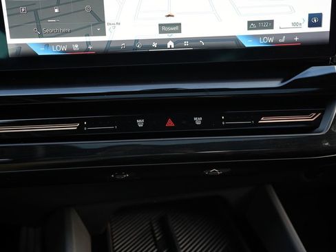 Used 2026 BMW 530i w/ M Sport Package RWD image 32