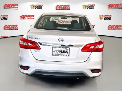 Used 2019 Nissan Sentra S FWD image 13