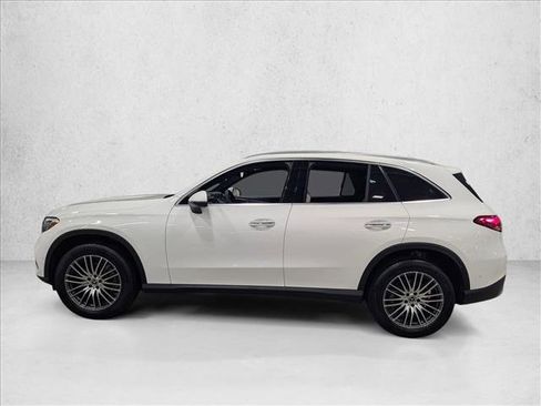 Used 2026 Mercedes-Benz GLC 300 image 9