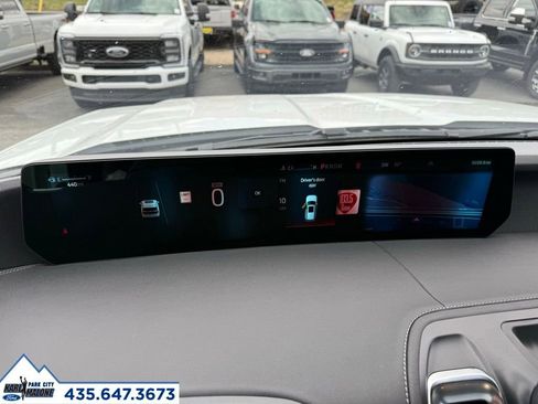 Used 2025 Ford Expedition Max Platinum AWD/4WD image 18
