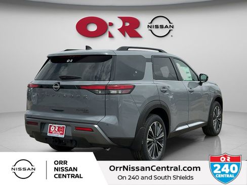 New 2026 Nissan Pathfinder Platinum image 5