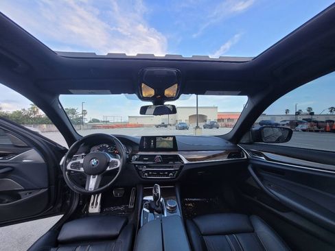 Used 2018 BMW M550i xDrive w/ Driving Assistance Package AWD/4WD image 41
