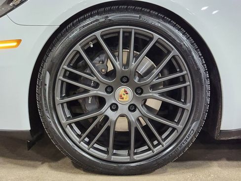 Used 2023 Porsche Panamera image 27