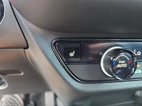 Certified 2025 Honda HR-V Sport image 18