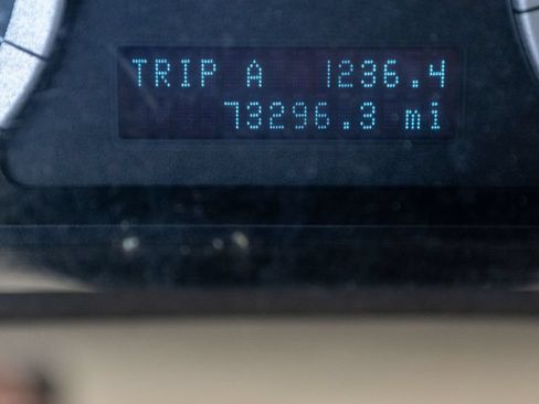 Used 2011 Ford Escape 2WD Hybrid image 17