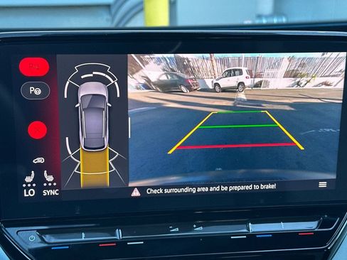 Certified 2023 Volkswagen ID.4 2WD image 21