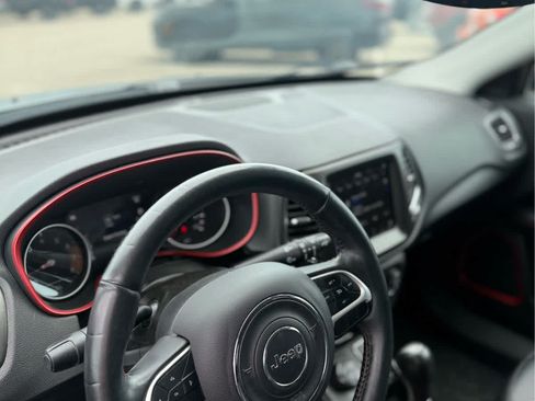 Used 2019 Jeep Compass Trailhawk w/ Cold Weather Group AWD/4WD image 10