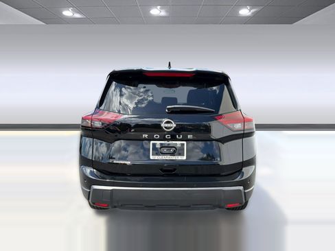 Used 2025 Nissan Rogue SV FWD image 10