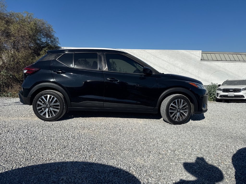 Used 2021 Nissan Kicks SV FWD image 6