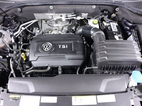 Used 2021 Volkswagen Atlas Cross Sport S image 39