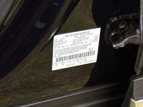 Used 2024 Ford Explorer XLT image 53