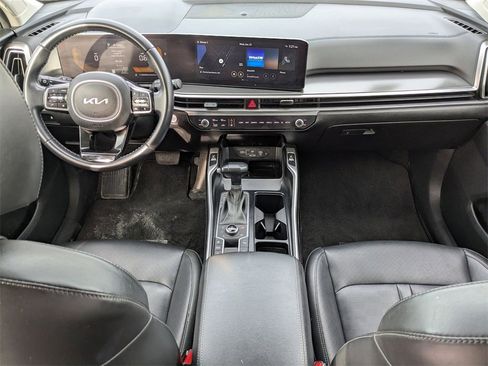 Used 2024 Kia Sorento S image 34