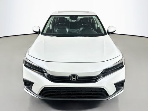 Used 2023 Honda Civic Touring image 2