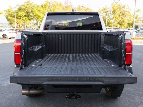 Certified 2024 Toyota Tacoma SR AWD/4WD image 8