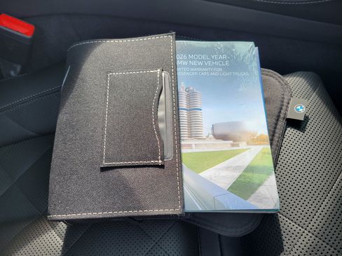 Used 2026 BMW X5 xDrive40i w/ Executive Package image 46