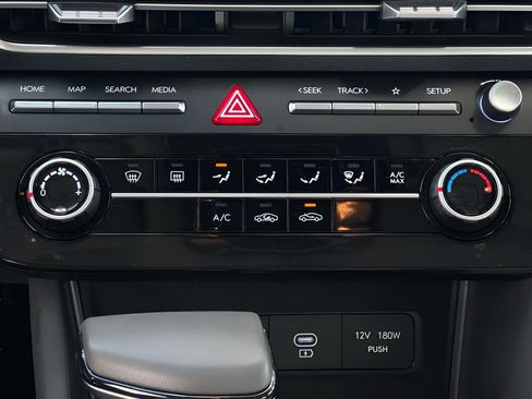 Certified 2025 Hyundai Sonata SE FWD image 28
