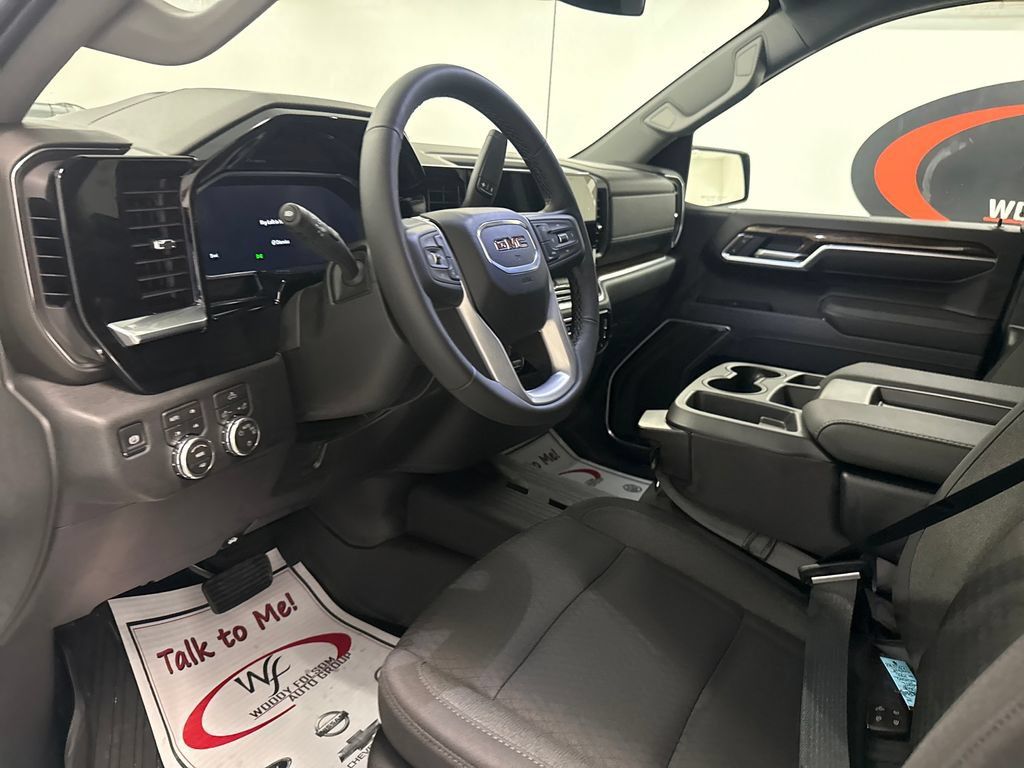 New 2026 GMC Sierra 1500 SLE AWD/4WD image 9