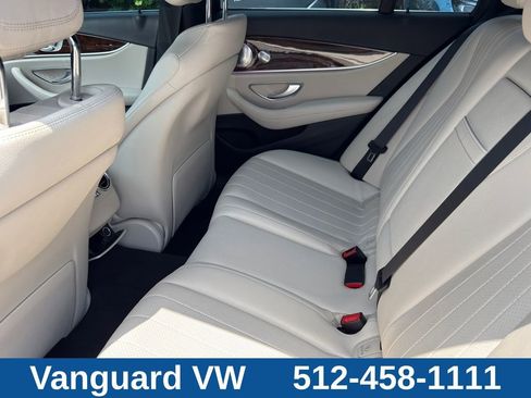 Used 2017 Mercedes-Benz E 300 4MATIC image 27