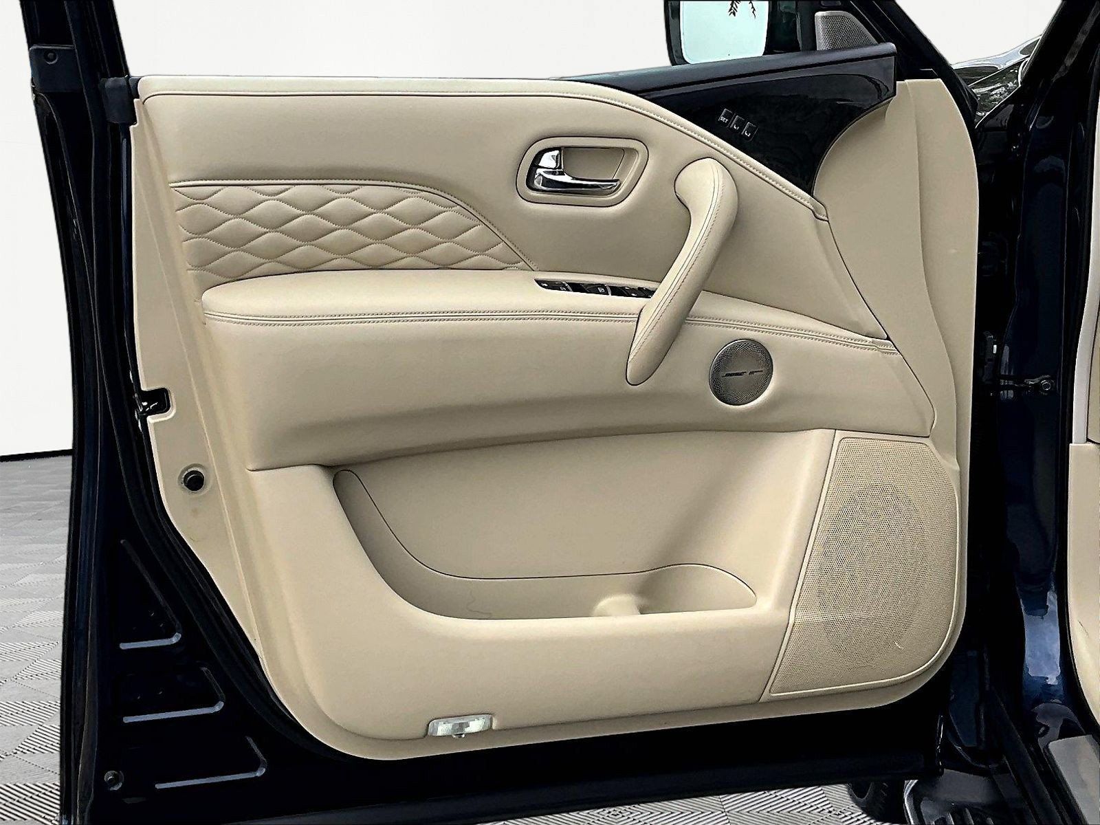 Used 2020 INFINITI QX80 Luxe w/ Sensory Package AWD/4WD image 20