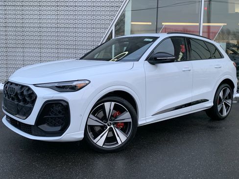 New 2025 Audi SQ5 Prestige image 1