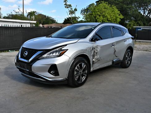 Used 2021 Nissan Murano SV FWD image 2