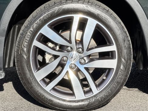 Used 2016 Honda Pilot Touring image 13