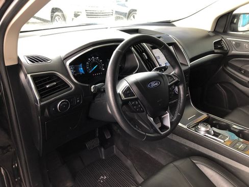 Used 2020 Ford Edge Titanium w/ Class II Trailer Tow Package AWD/4WD image 19