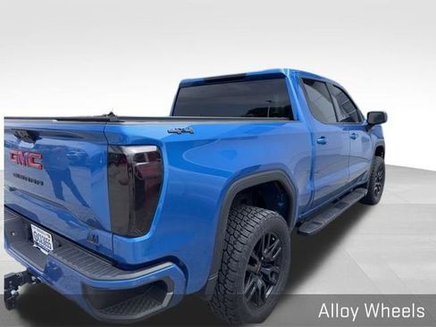Used 2022 GMC Sierra 1500 Elevation w/ LPO, Elevation Black Package AWD/4WD image 6