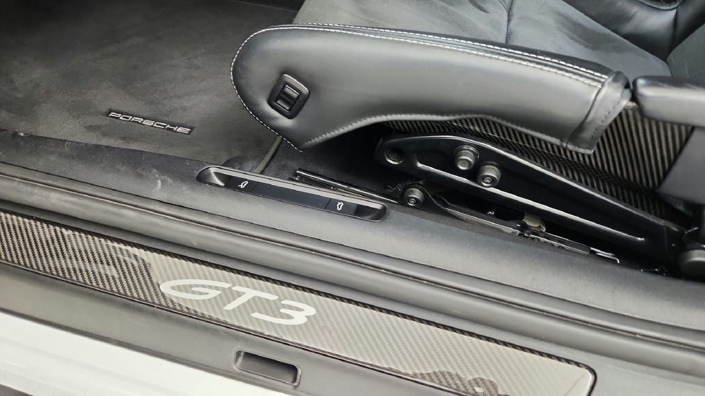 Used 2022 Porsche 911 GT3 RWD image 35