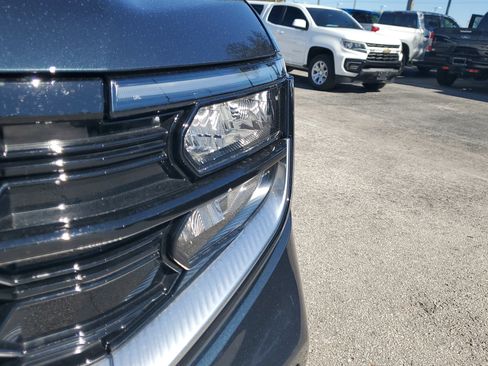 Certified 2025 Ford Expedition Platinum image 3